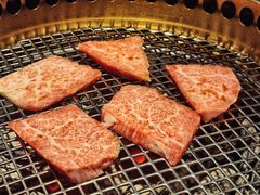 -铭牛烧肉·和牛海鲜自助(高新月牙湖店)