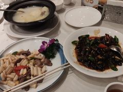 -品泉餐厅·大盆鱼·走地鸡