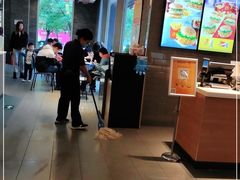 -麦当劳(欢乐谷店)
