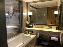 -上海宝华万豪酒店