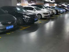 -百联又一城停车场