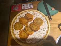 -吃饭皇帝大(长宁龙之梦店)