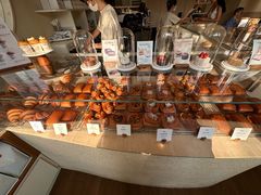 -VERIE BAKEHOUSE