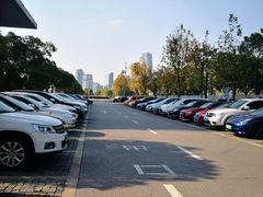 -东方体育中心·停车场