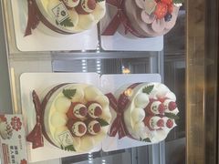 -花花卷卷·鲜食蛋糕(静安久光百货店)