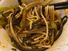 -乐山第一家临江鳝丝(茶坊路店)