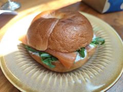 三文鱼芝麻菜贝果-BAKER&SPICE(国金中心商场店)