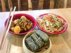 -拐枣巷小串串(财大店)