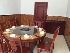包厢-相聚青山餐厅(阎河路店)