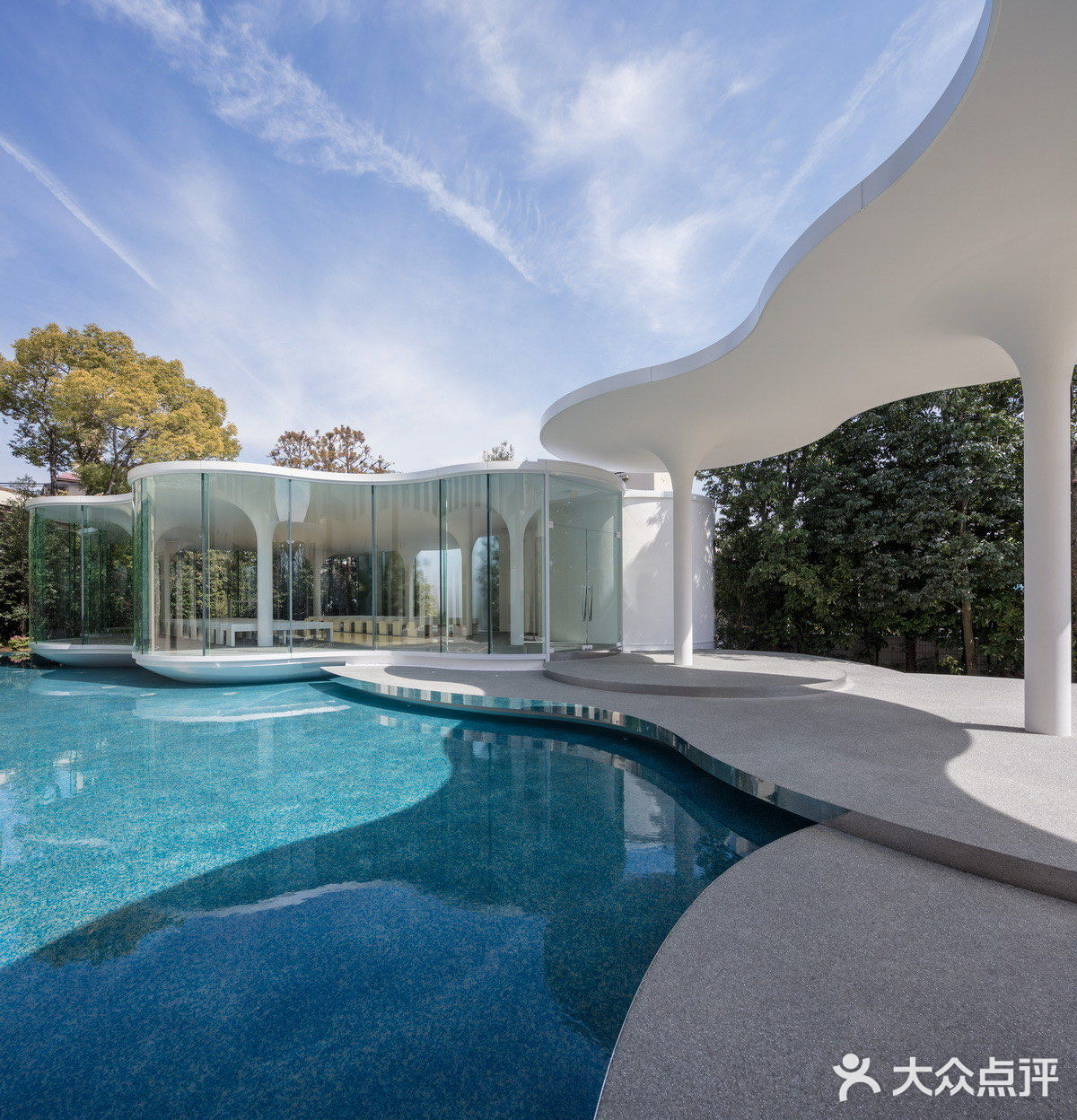 如梦如幻的云朵建筑｜日本白之翼婚礼教堂