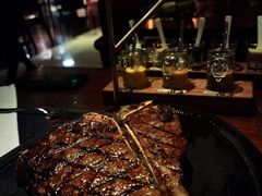 -恰餐厅及酒吧 CHAR Bar & Grill (北京丽都皇冠假日店)