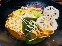 -万记麻辣烫国展总店