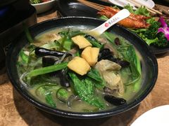 能喝汤的麻辣烫-金太阳海鲜烧烤·本地人餐厅(东纬路旗舰店)