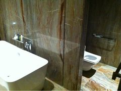 -广州天河希尔顿酒店