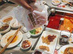 -海底捞火锅(新松江路店)