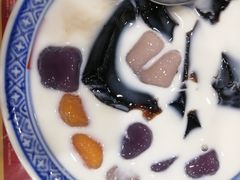 -赵记传承特色牛奶甜品(泉城广场店)