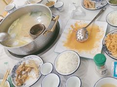 -朴小妹人参鸡汤火锅(长白山万达店)