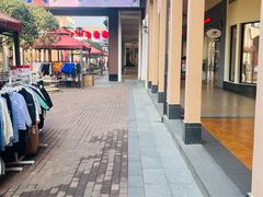 -王府井奥莱临潼小镇(临潼店)