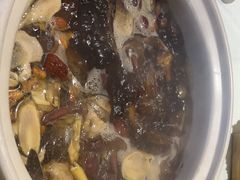 招牌秘制土鸡锅底-名善山珍·野生菌汤锅(文殊院店)
