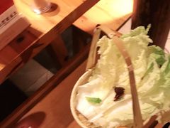 -野山舂·贵州现舂酸汤火锅(鸿通城店)