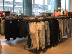 -H&M(鹏欣水游城店)