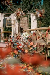 -花轿喜屋婚礼策划