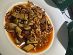 -费大厨辣椒炒肉(高铁吾悦广场店)