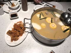 -肥仔文澳门猪骨煲(南京西路店)