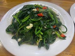 蒜蓉菠菜-樱桃创意厨房