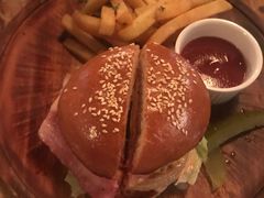 -羽深肉铺 Steak & Wine