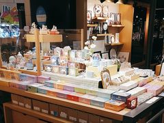 -猫的天空之城概念书店(苏州诚品店)