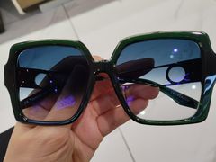 -爱视眸Eyeblling眼镜·依视路·蔡司镜片折扣店(百联南方商城购物中心)