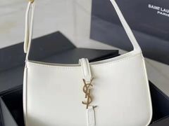 -小飞侠奢侈品回收 寄卖 养护(宝山宝龙广场店)