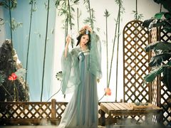 -九月鹰飞汉服摄影工作室