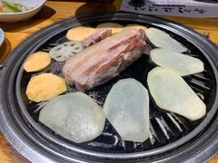 -唯成•韩国炭火烤肉 유성고기