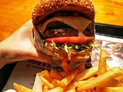 -The Habit Burger Grill 哈比特汉堡(复兴soho店)