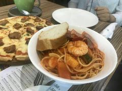 大虾烟熏三文鱼细面-榖屋house of flour(张江首店)