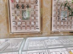 -亨得利名表服务中心(上海湾店)