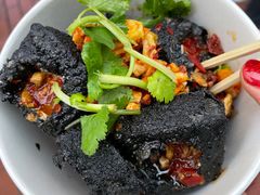 -黑色经典臭豆腐·湖南特产(坡子街店)