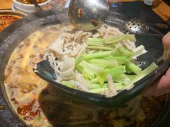 -小饕荟雅安贡椒鱼鲜馆(广福桥店)
