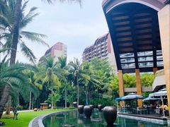 -三亚湾海居铂尔曼度假酒店