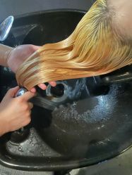 -首脑美发沙龙