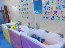 -子木乐园婴儿游泳馆(水晶港店)