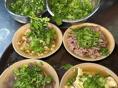 -大众跷脚牛肉馆·非遗传承单位(峨眉山店)