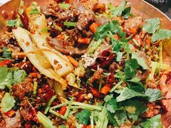 曲靖干锅牛肉-麦麦山云南菜(复地活力城店)
