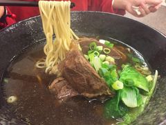 -尊品原汁牛肉面