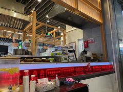 -肥汁米蘭香港米线(长宁来福士店)