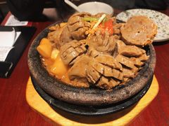 石锅手打牛肉丸-潮堂(环球金融中心店)