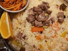 金桃手抓饭-丝路金桃·新疆菜(徐汇店)