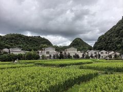 -高荡千年布依古寨旅游景区